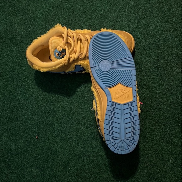 Greatful Dead Dunk SB - Picture 4 of 5